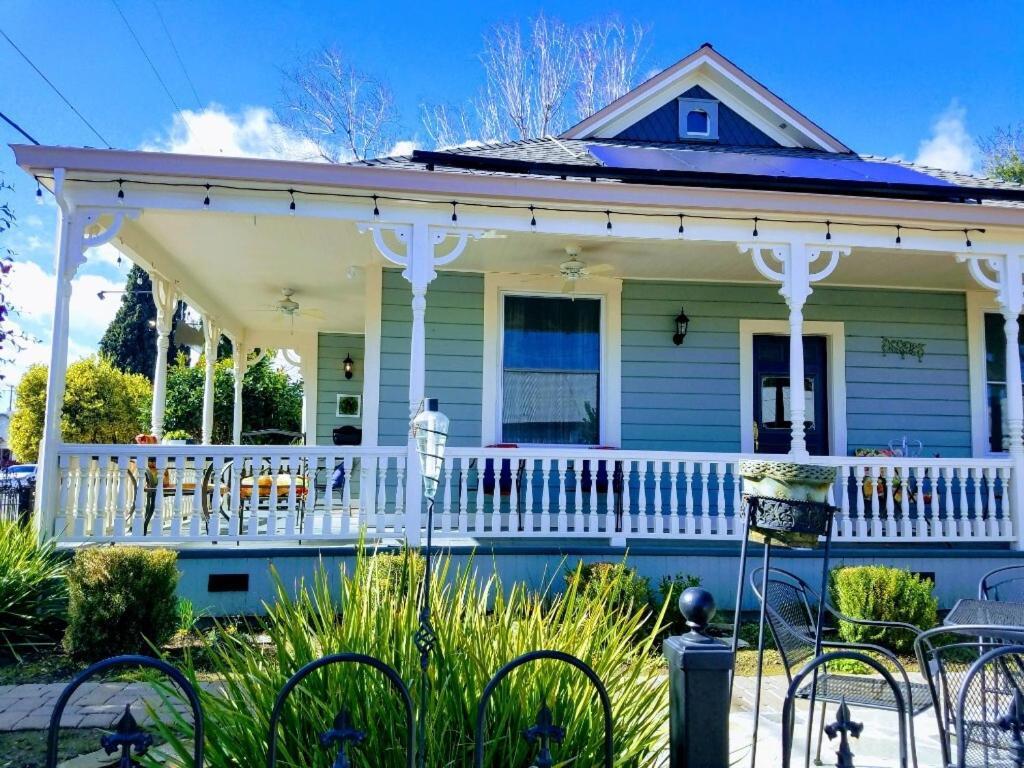 Abbey House Inn (Adults Only) Winters Exterior photo